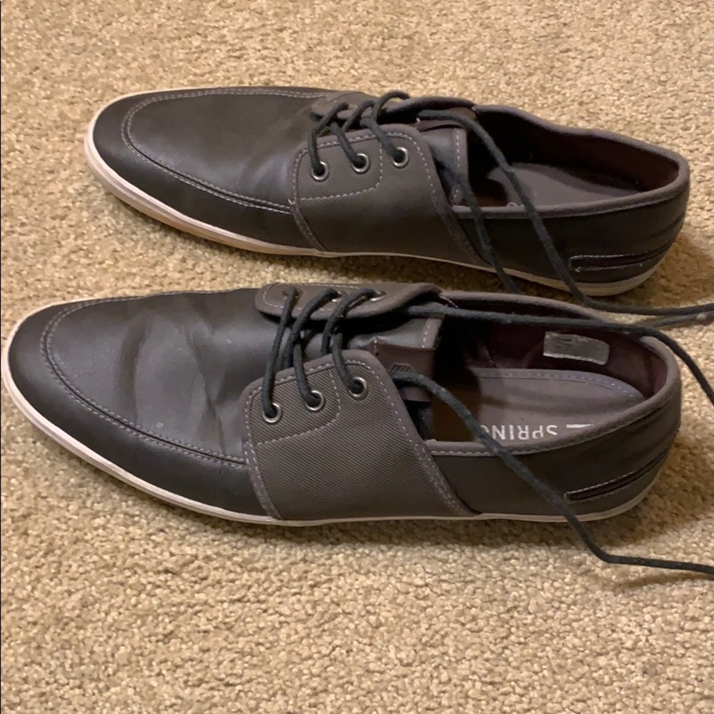 Shoes - Picture 4 of 4